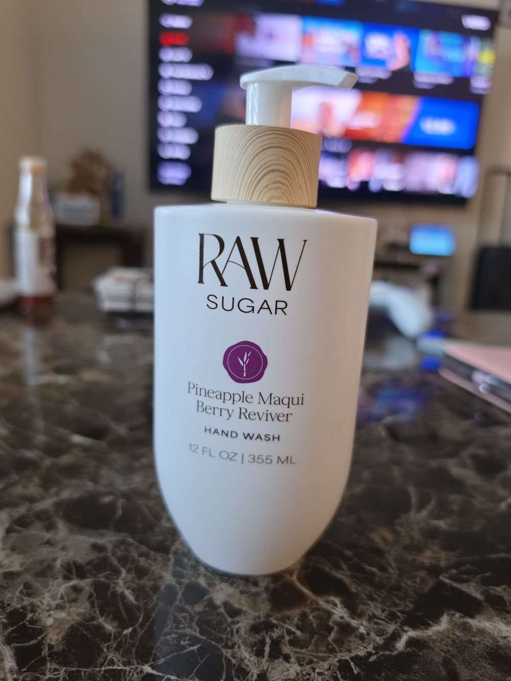 RAW Sugar Pineapple Maqui Berry Reviver Hand Wash - White - Picture 3 of 5